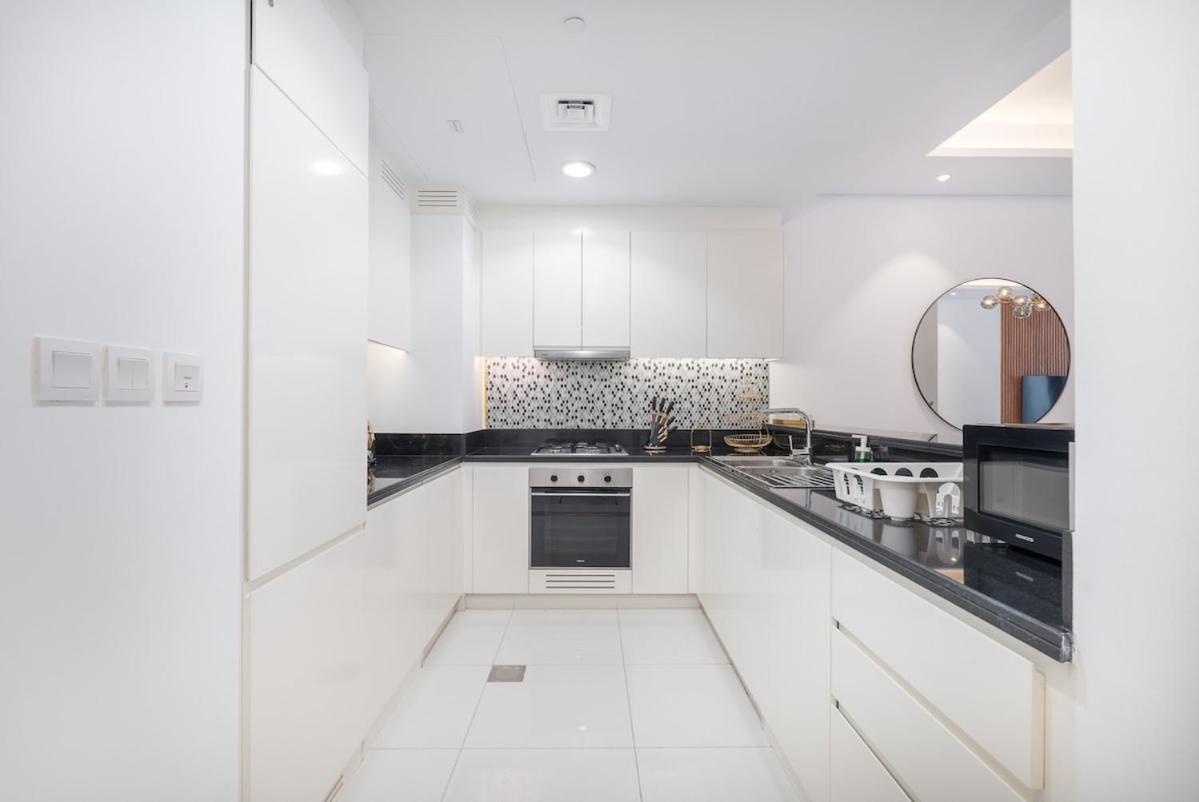 Apartment Modern 2br Perfect For 4 In Business Bay